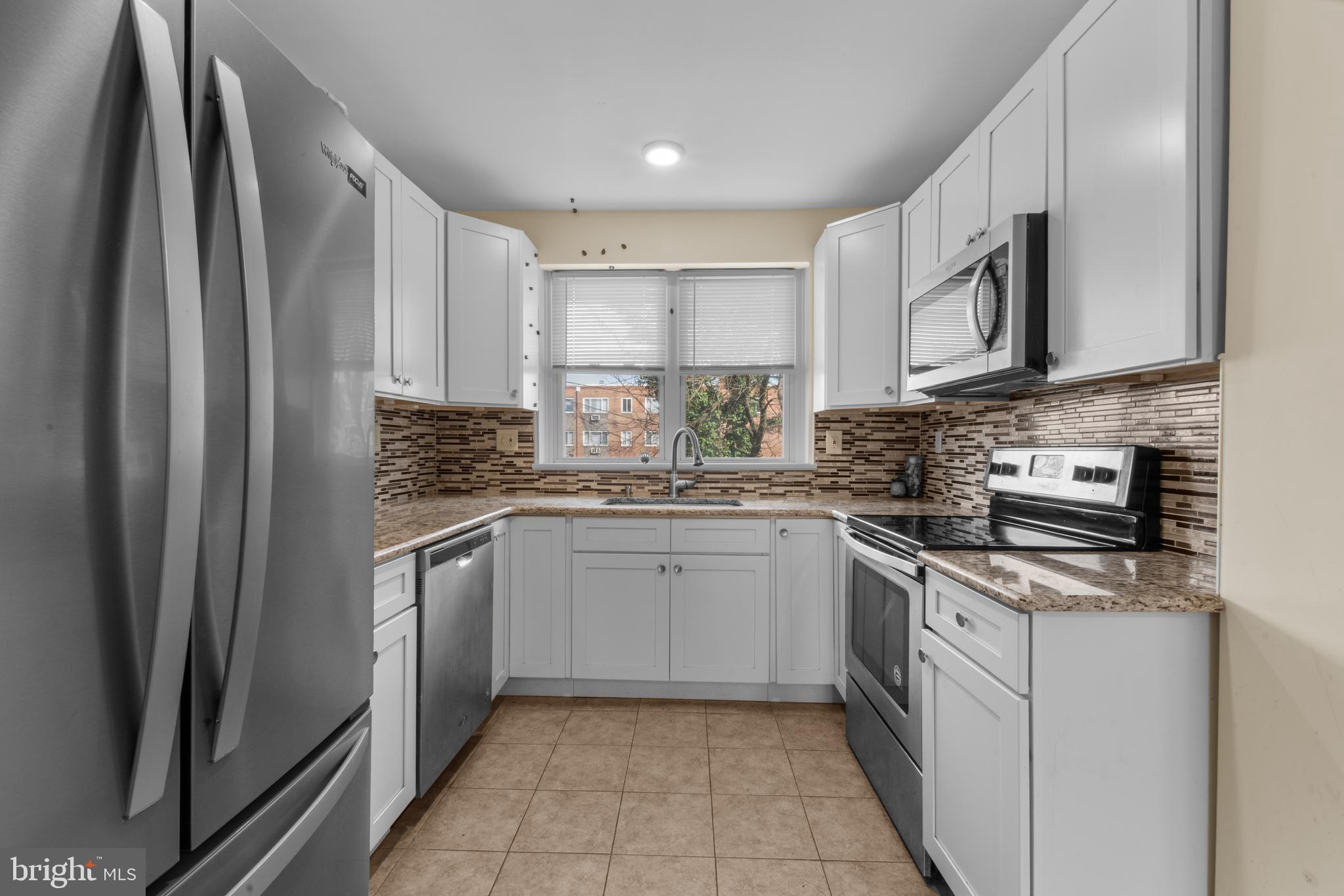 EAST OAK LANE - Residential