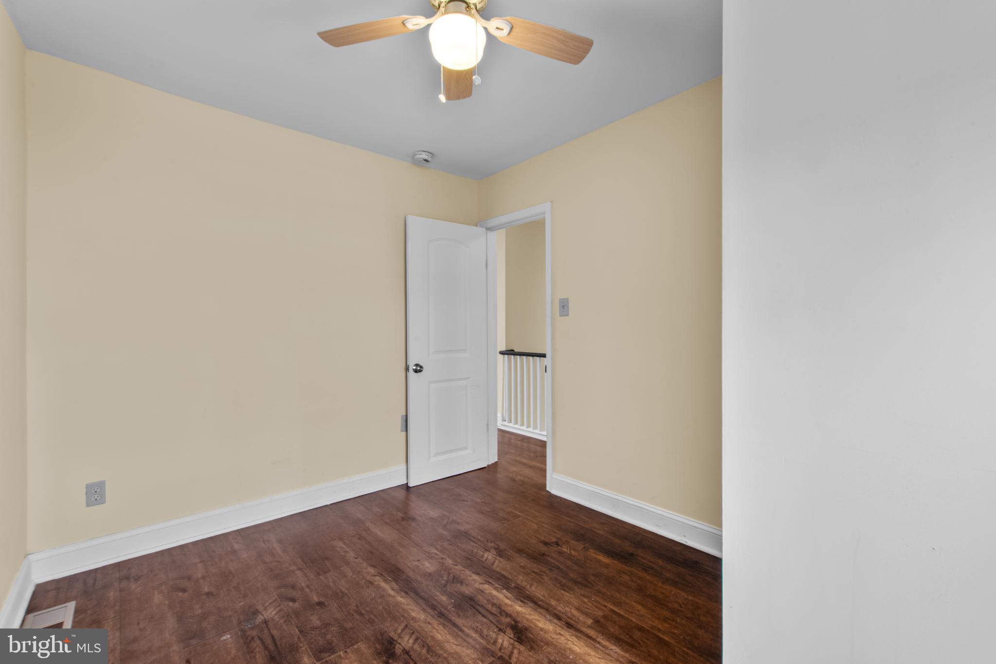 EAST OAK LANE - Residential