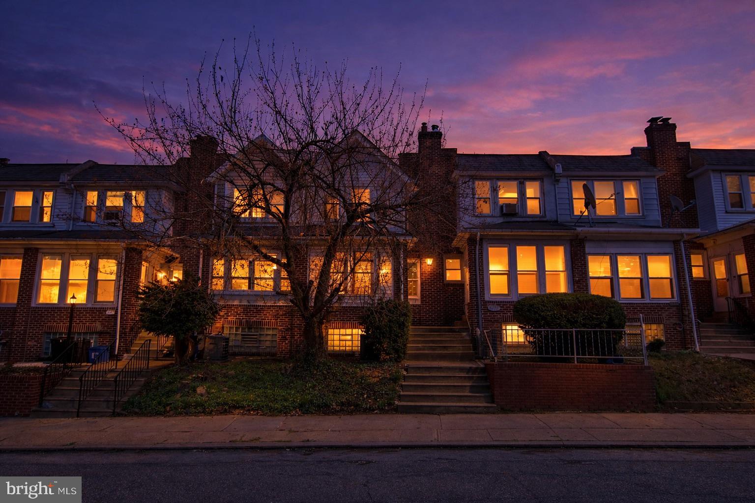 EAST OAK LANE - Residential