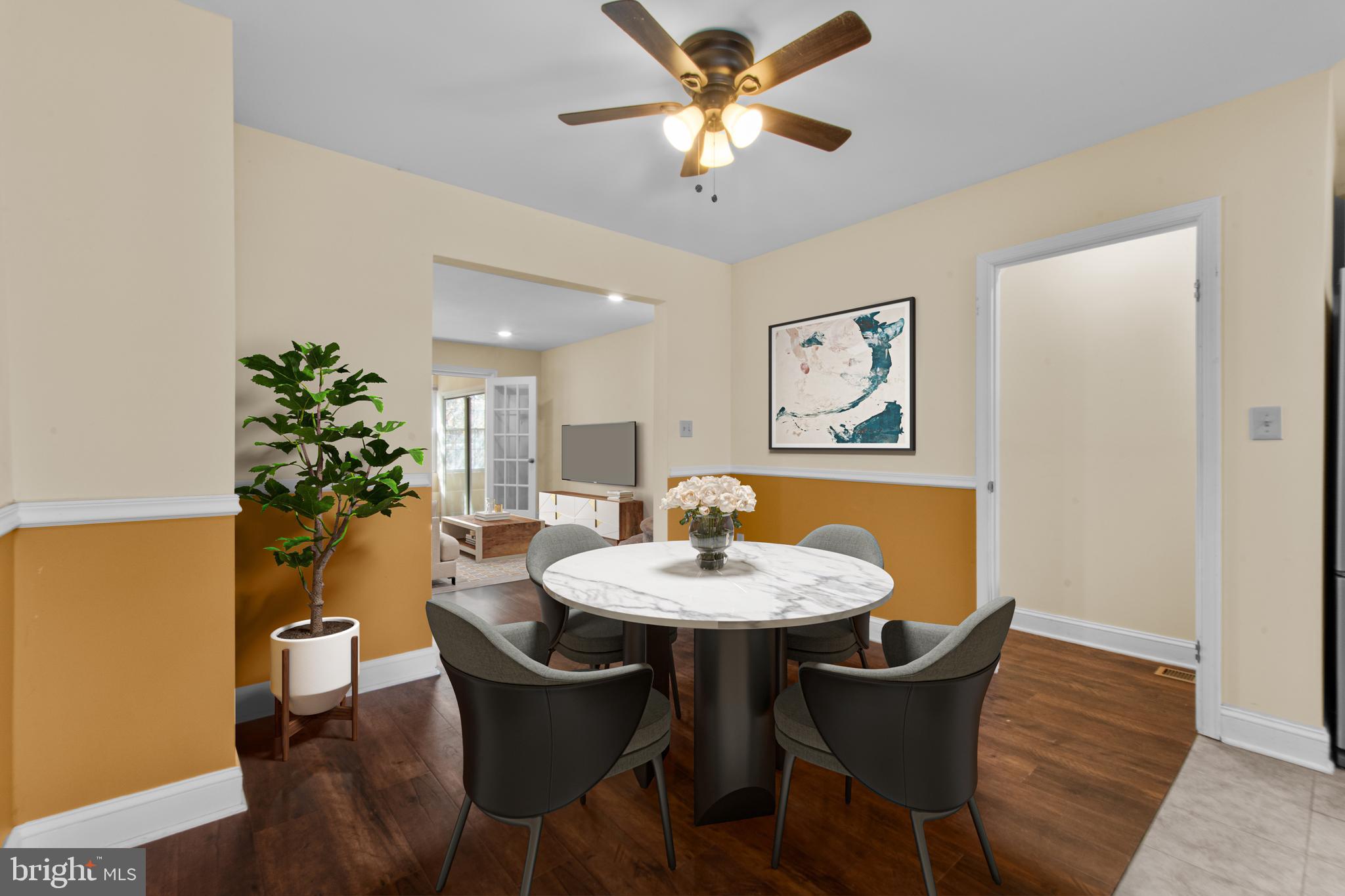 EAST OAK LANE - Residential