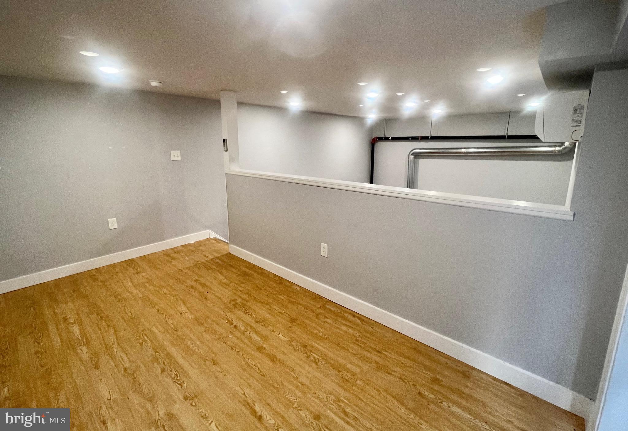 SPRUCE HILL - Residential Lease