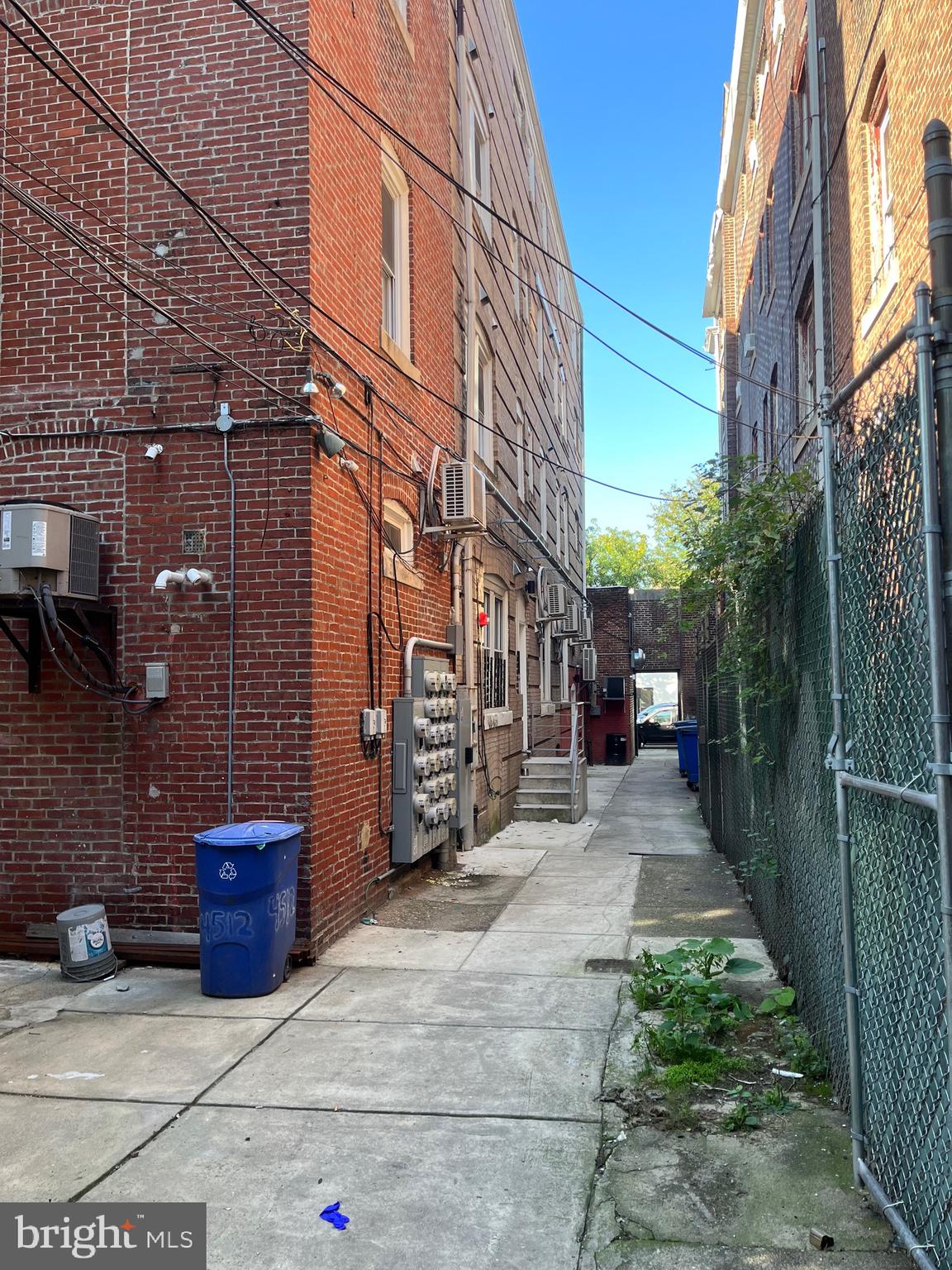 SPRUCE HILL - Residential Lease