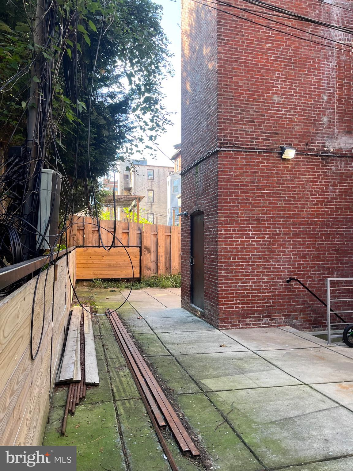 SPRUCE HILL - Residential Lease