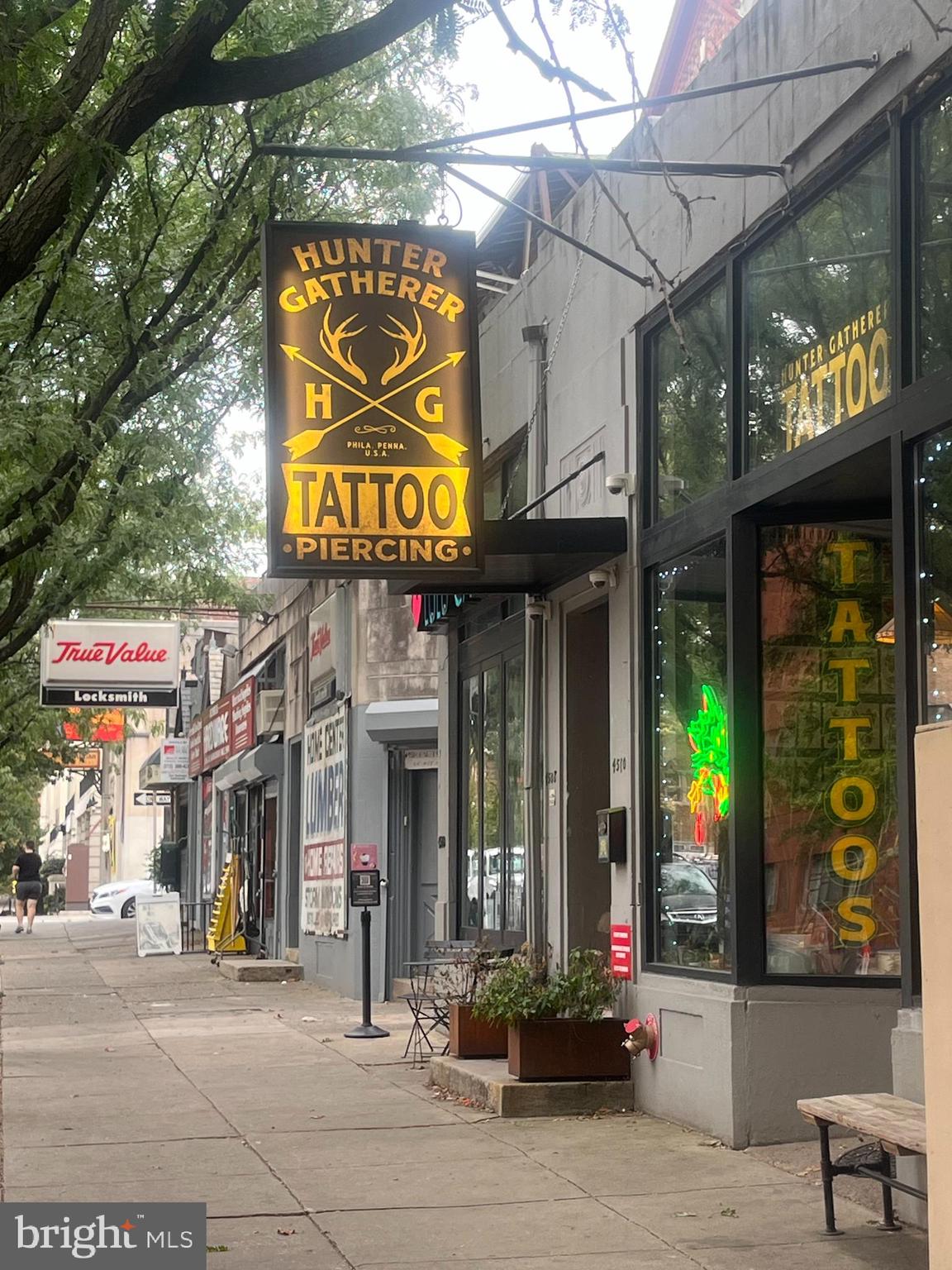 SPRUCE HILL - Residential Lease