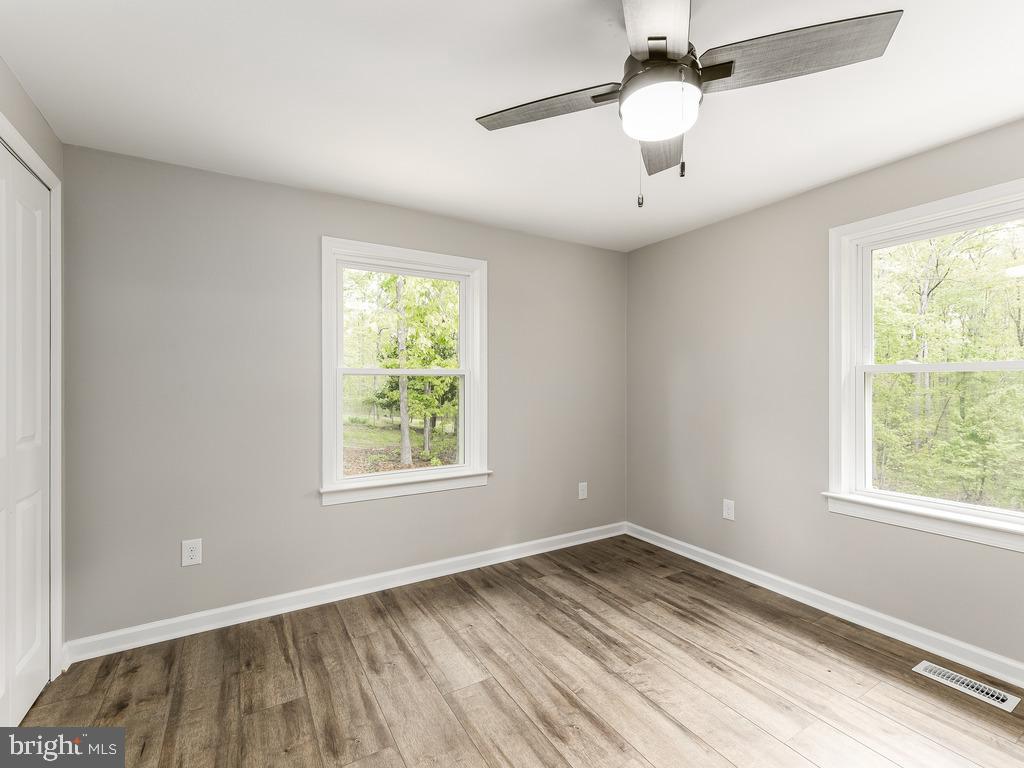 SHADE TREE - Residential Lease