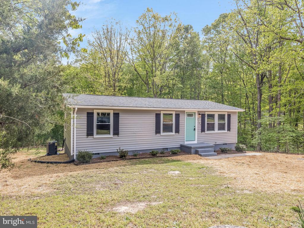 SHADE TREE - Residential Lease