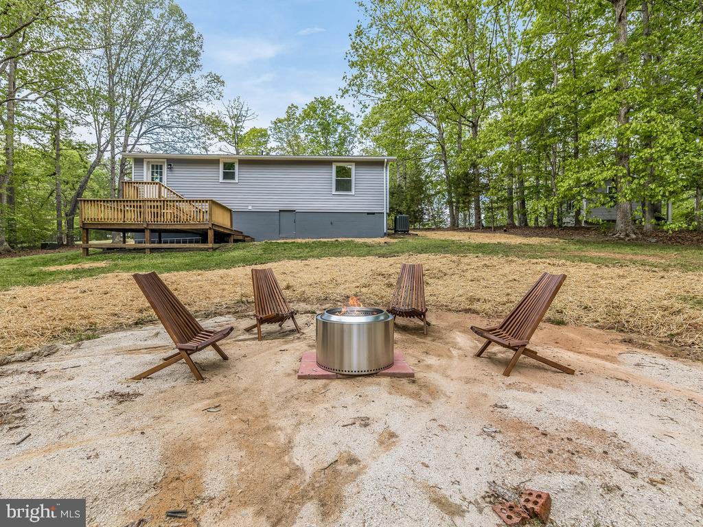 SHADE TREE - Residential Lease