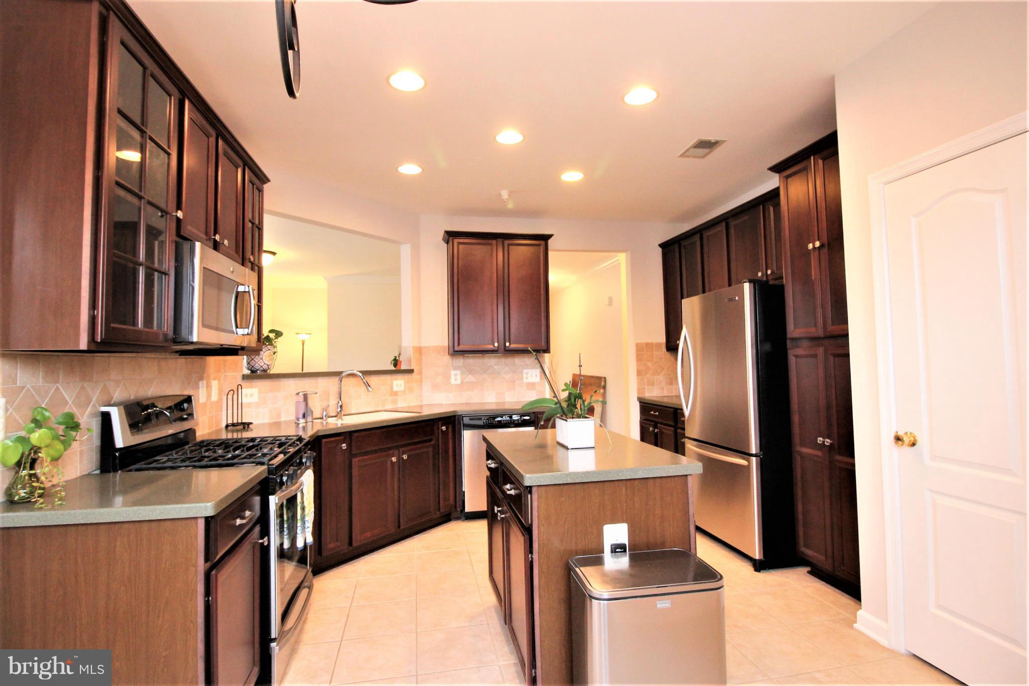 THE RESERVE CONDOMINIUMS - Residential