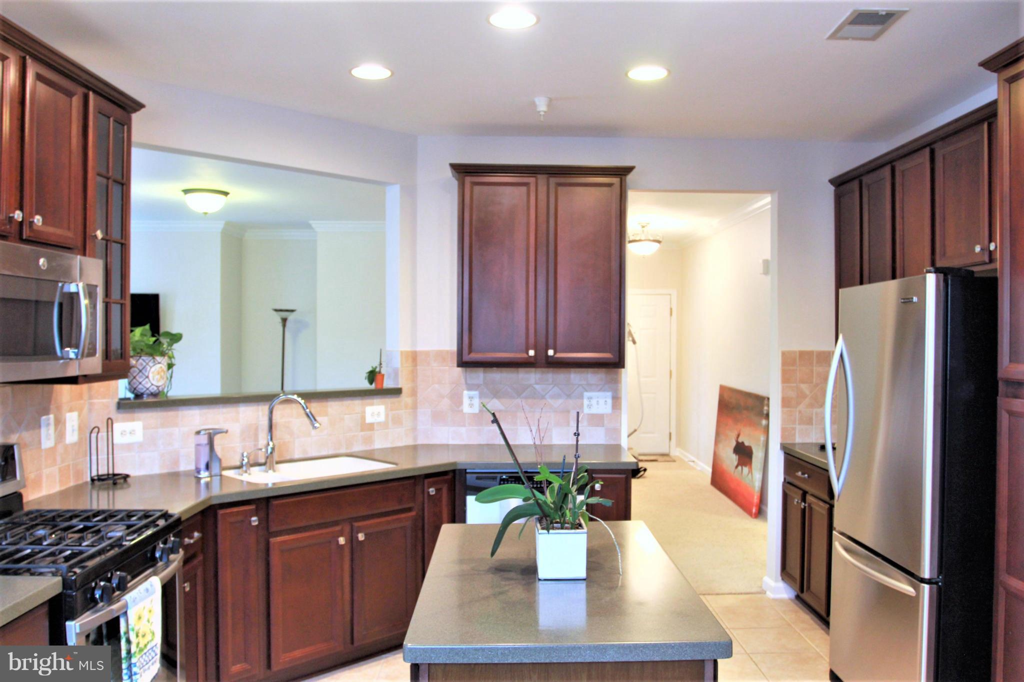 THE RESERVE CONDOMINIUMS - Residential