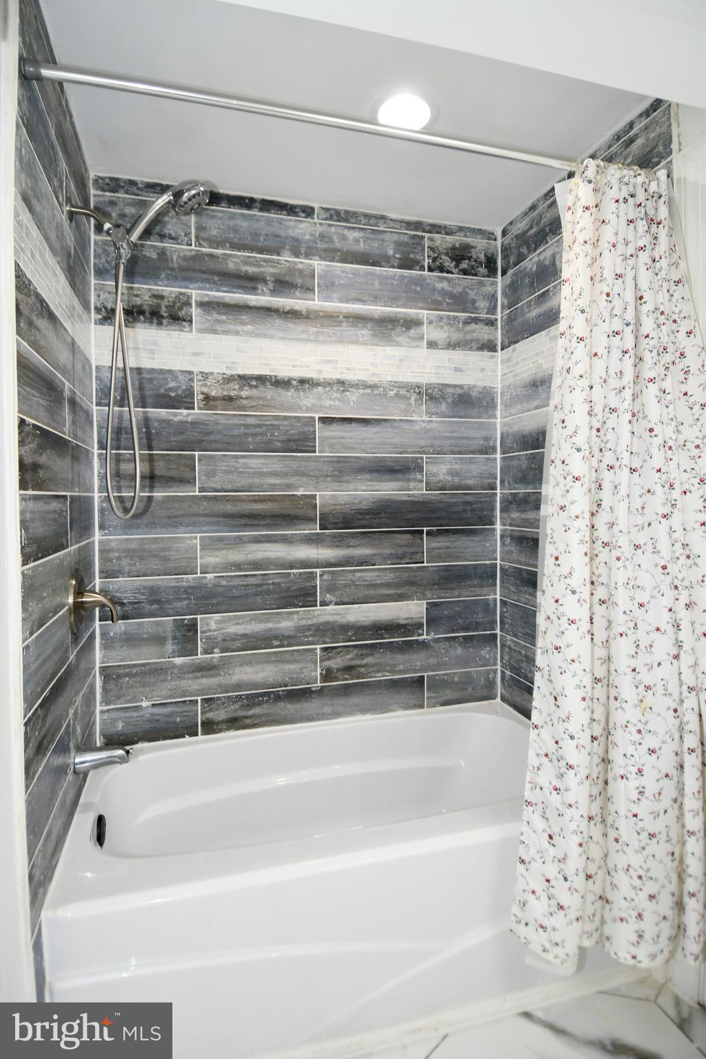 BROOKWOOD - Residential