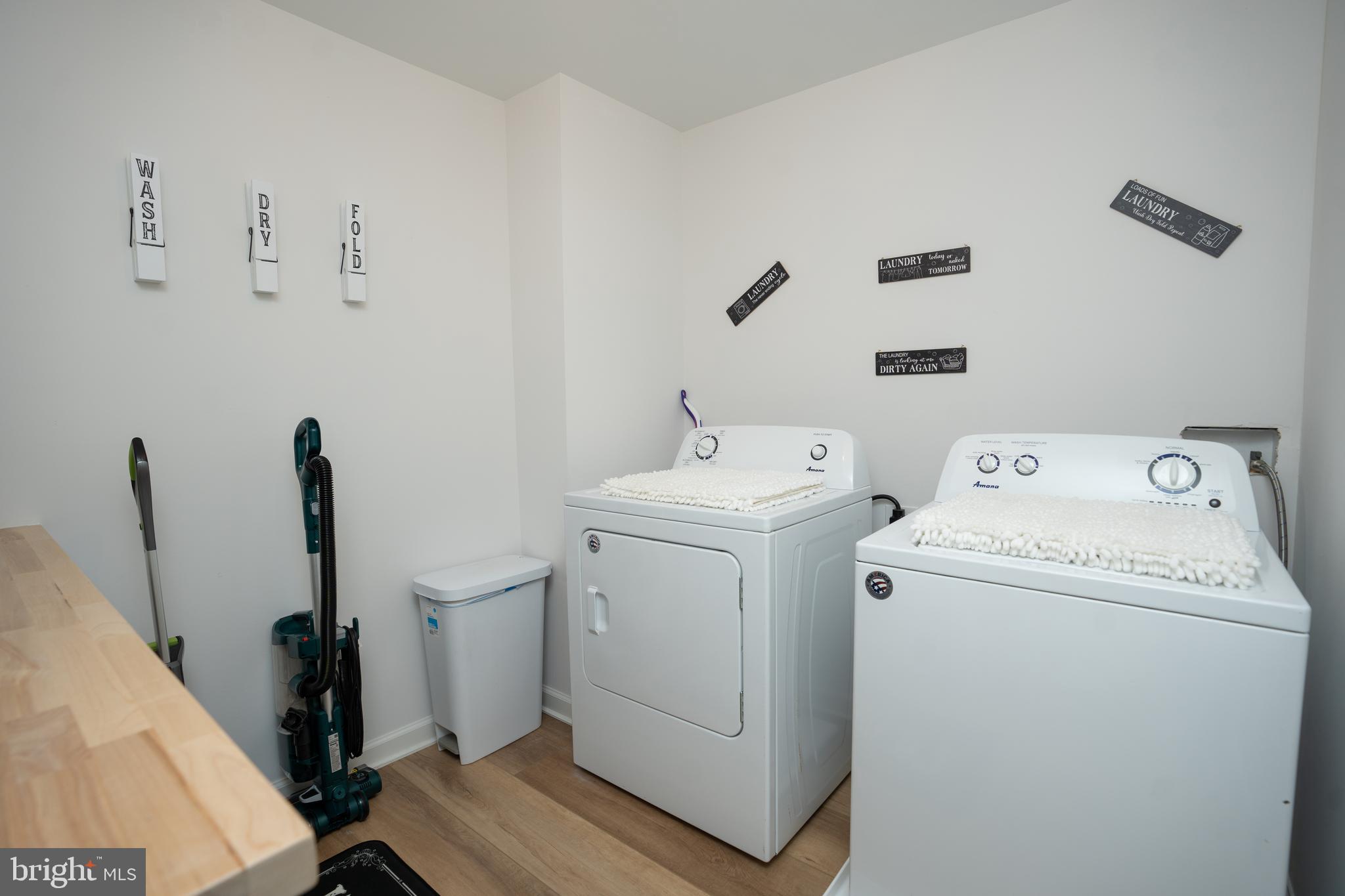 LODGE FOREST MANOR - Residential