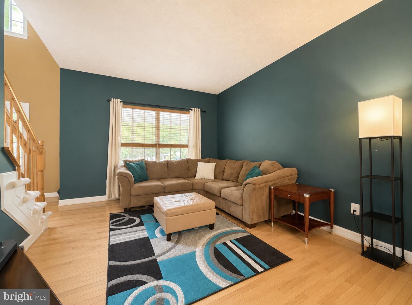RUSSETT - Residential