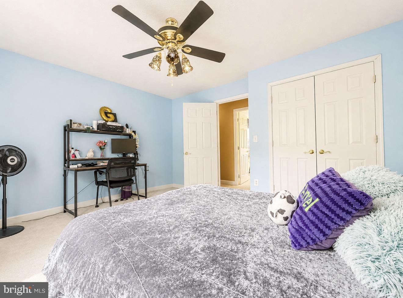 RUSSETT - Residential