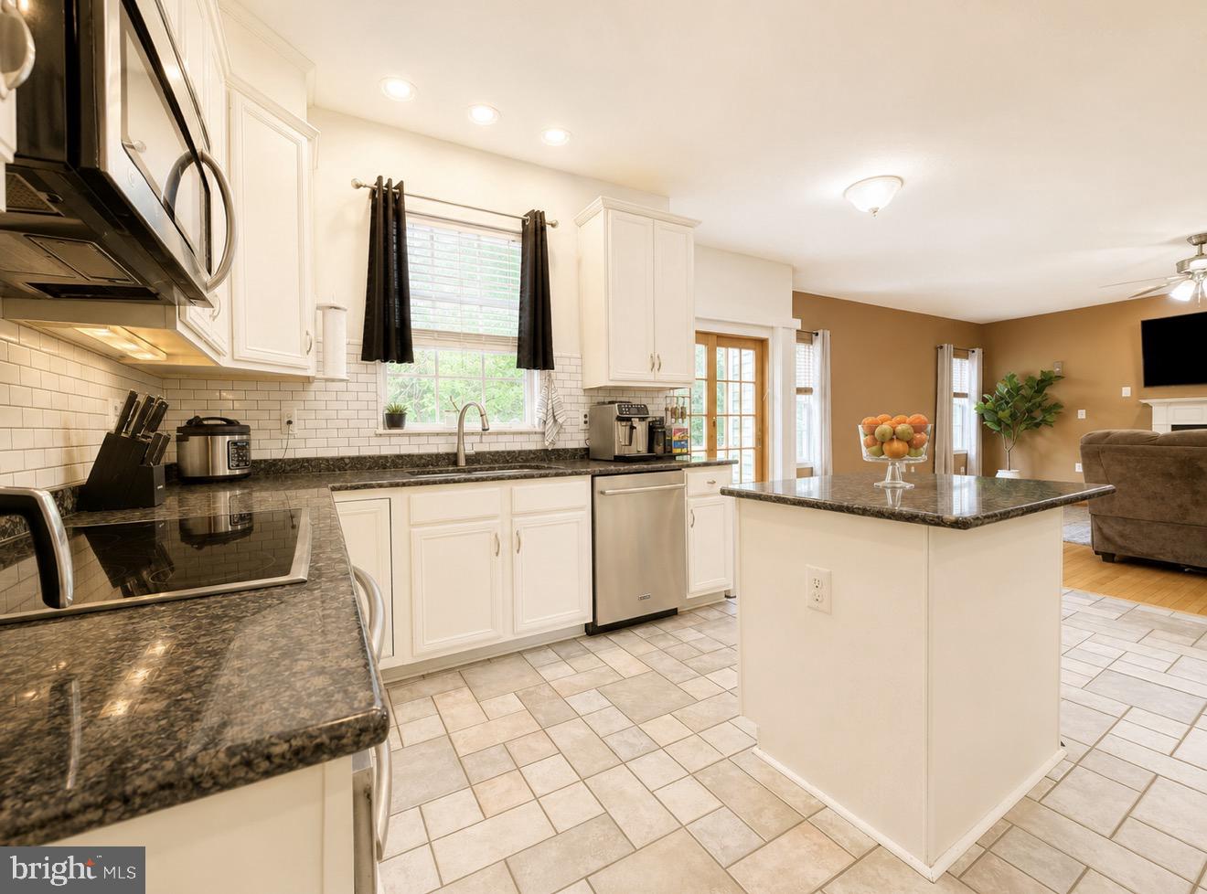 RUSSETT - Residential