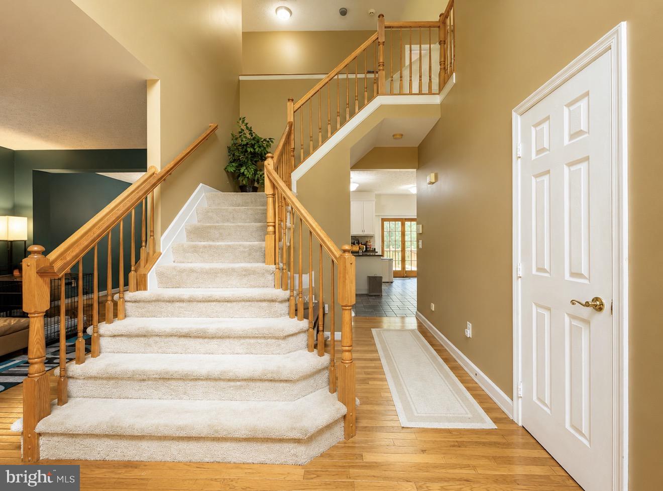 RUSSETT - Residential