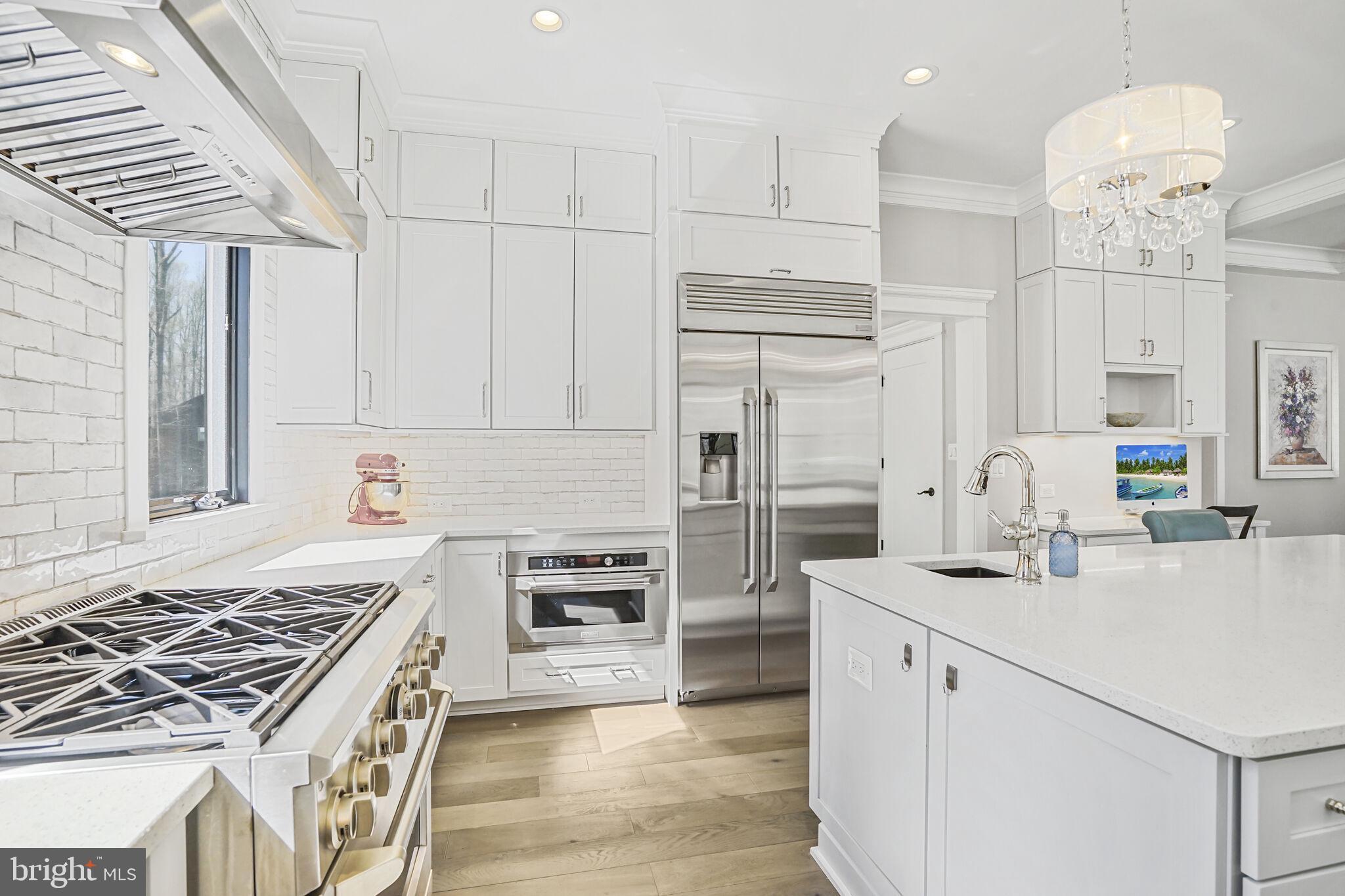 PARK VIEW ESTATES - Residential