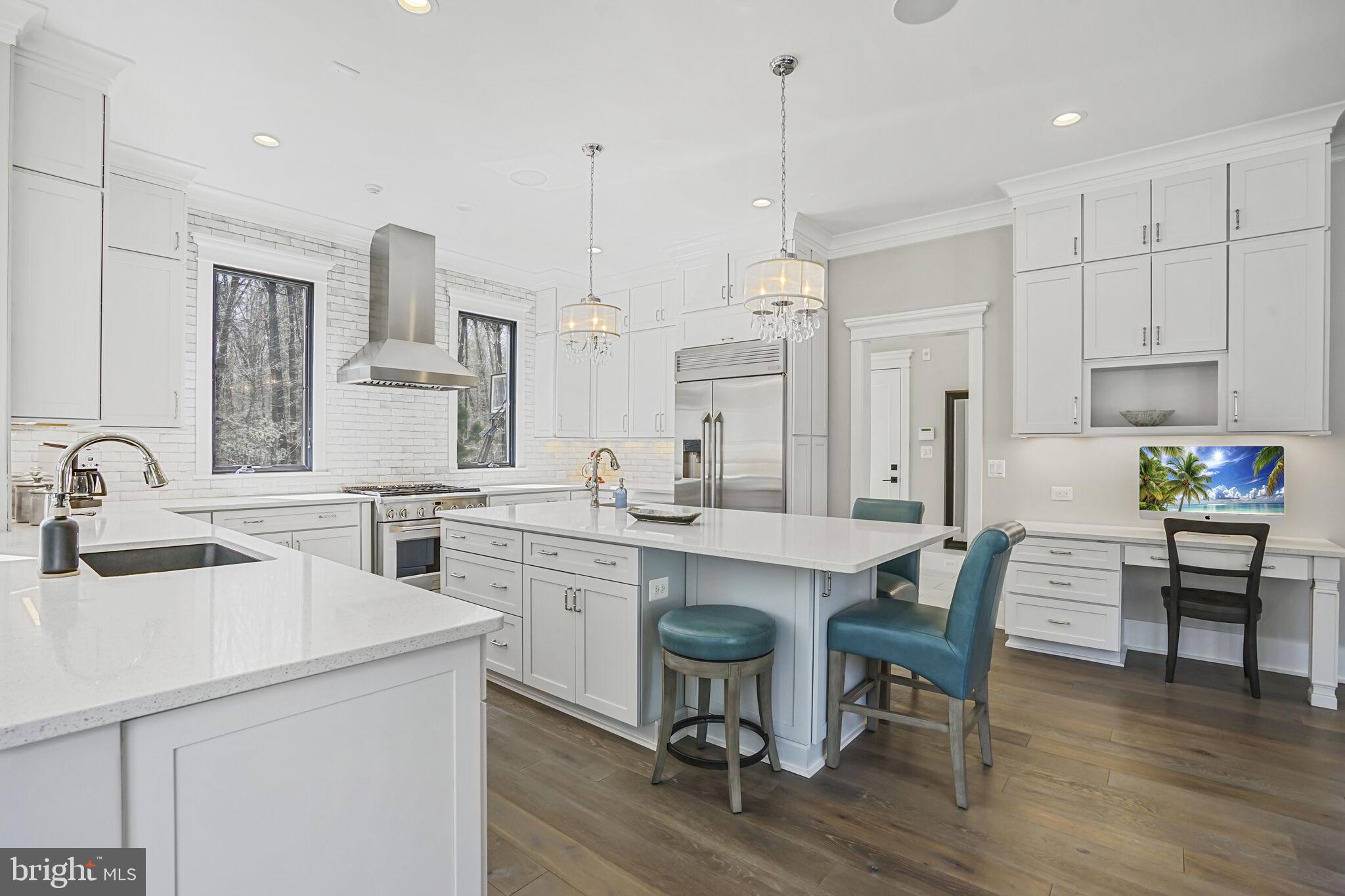 PARK VIEW ESTATES - Residential