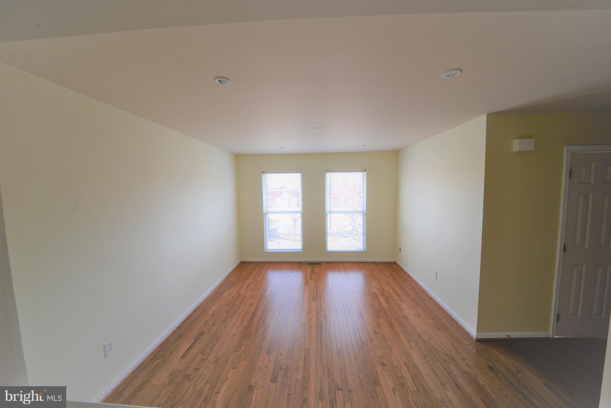 RESTON - Residential Lease