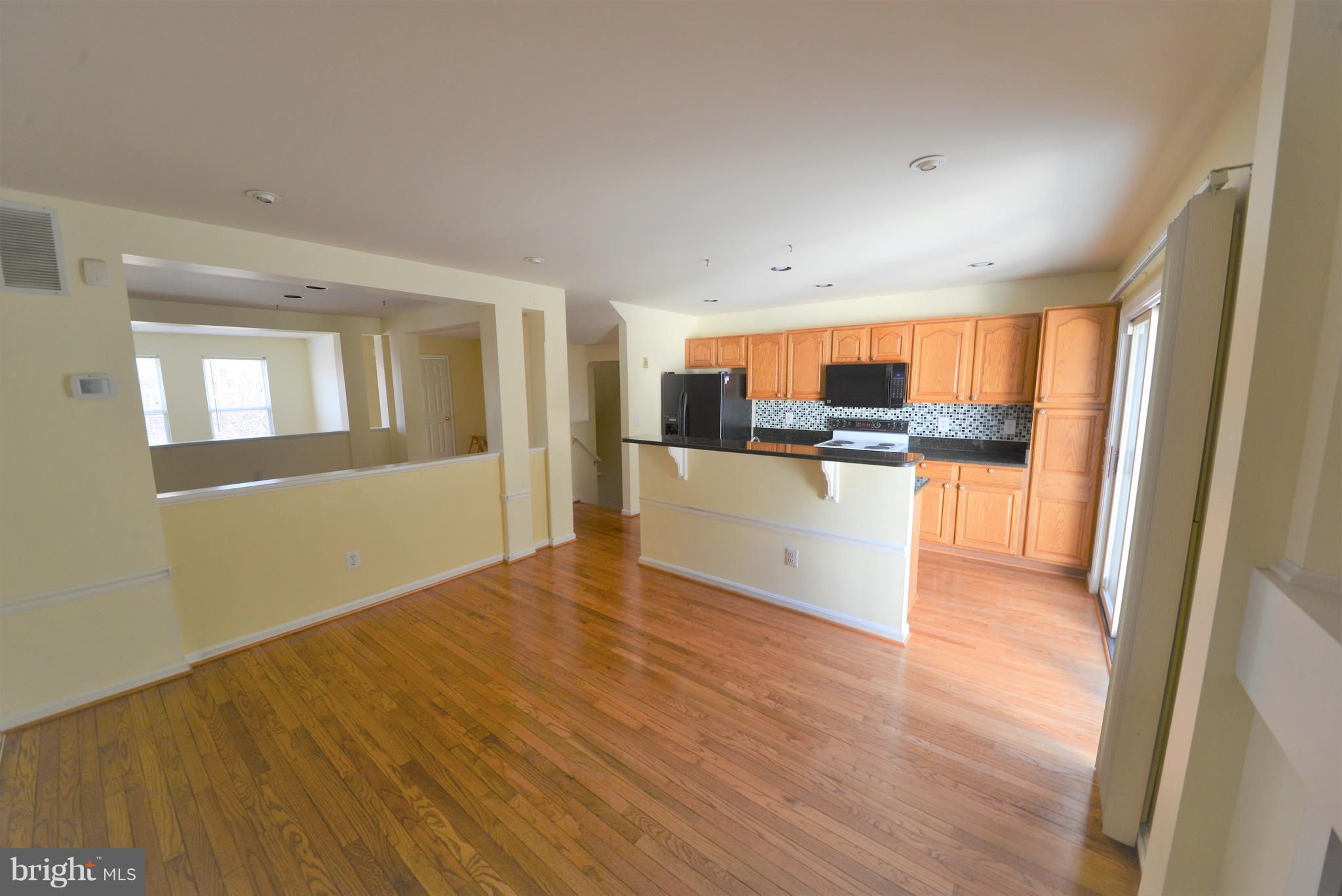 RESTON - Residential Lease