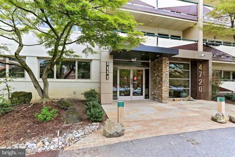 Photo of 4720 CHEVY CHASE DR #202, CHEVY CHASE, MD 20815 (MLS # MDMC2094566)