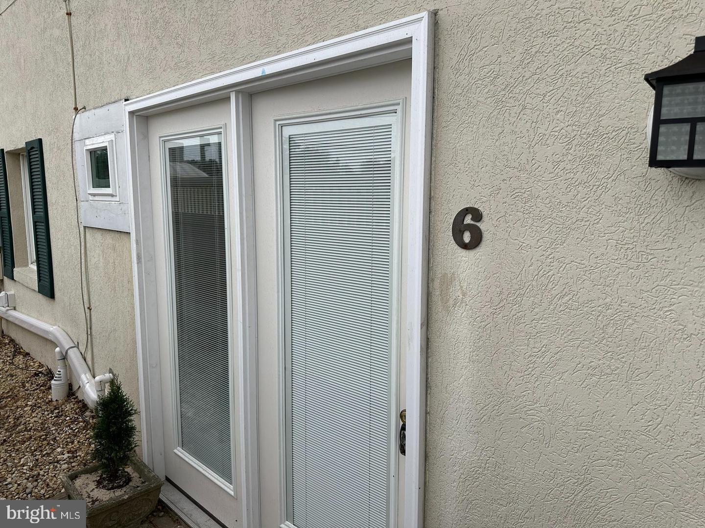 WASHINGTON COURT - Residential