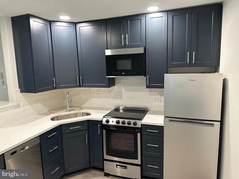 Condo For Sale - 20471 Washington Street #6<br/> REHOBOTH BEACH, DE 19971