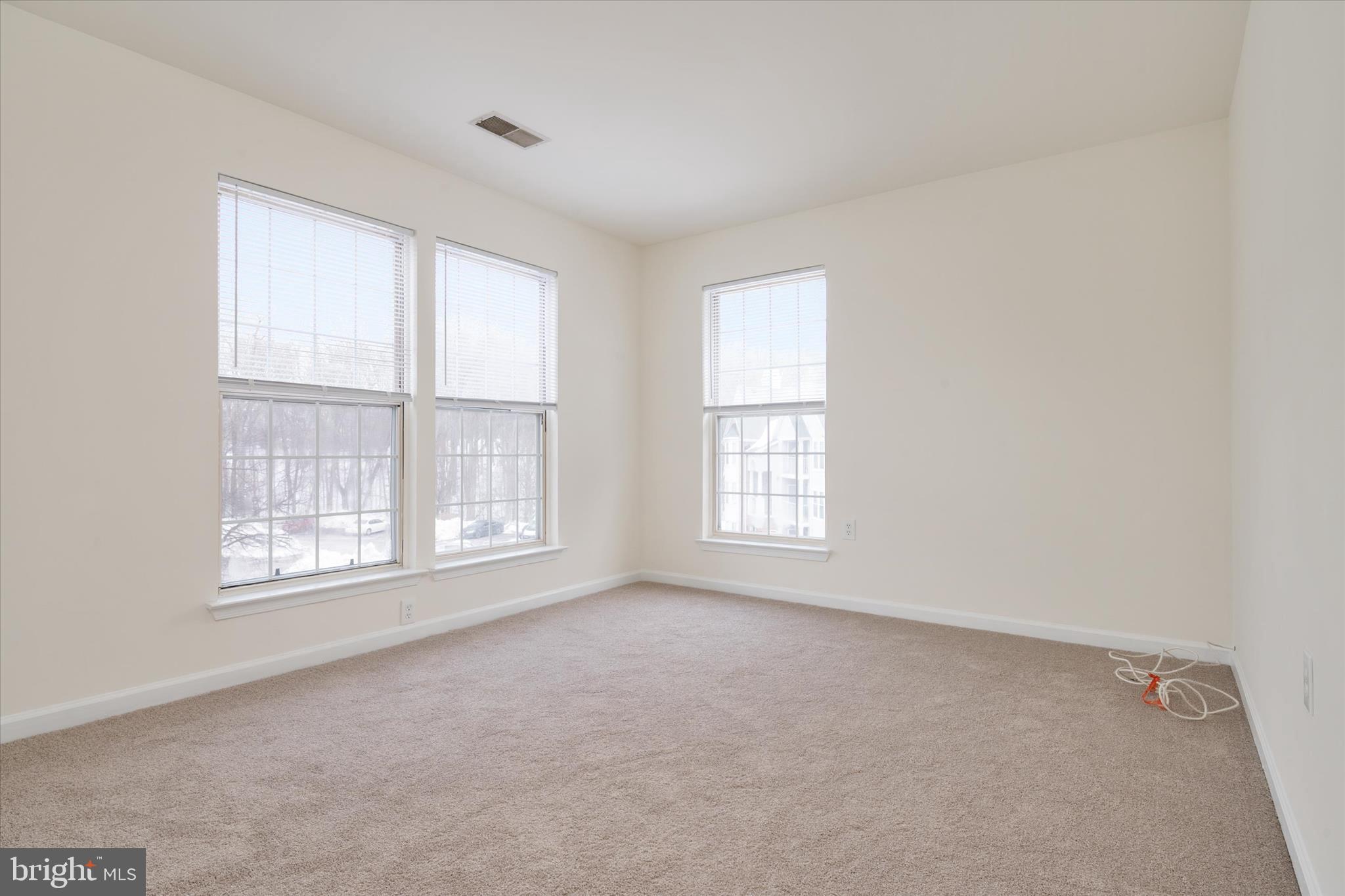 SILVERBROOK FARMS - Residential