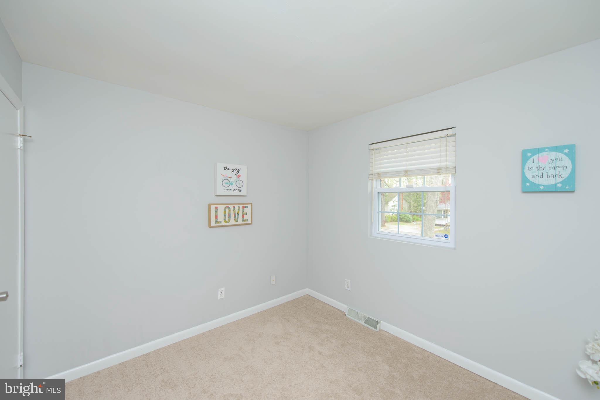 SUNRISE BEACH - Residential