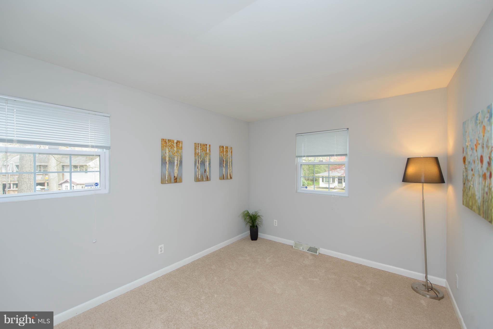 SUNRISE BEACH - Residential