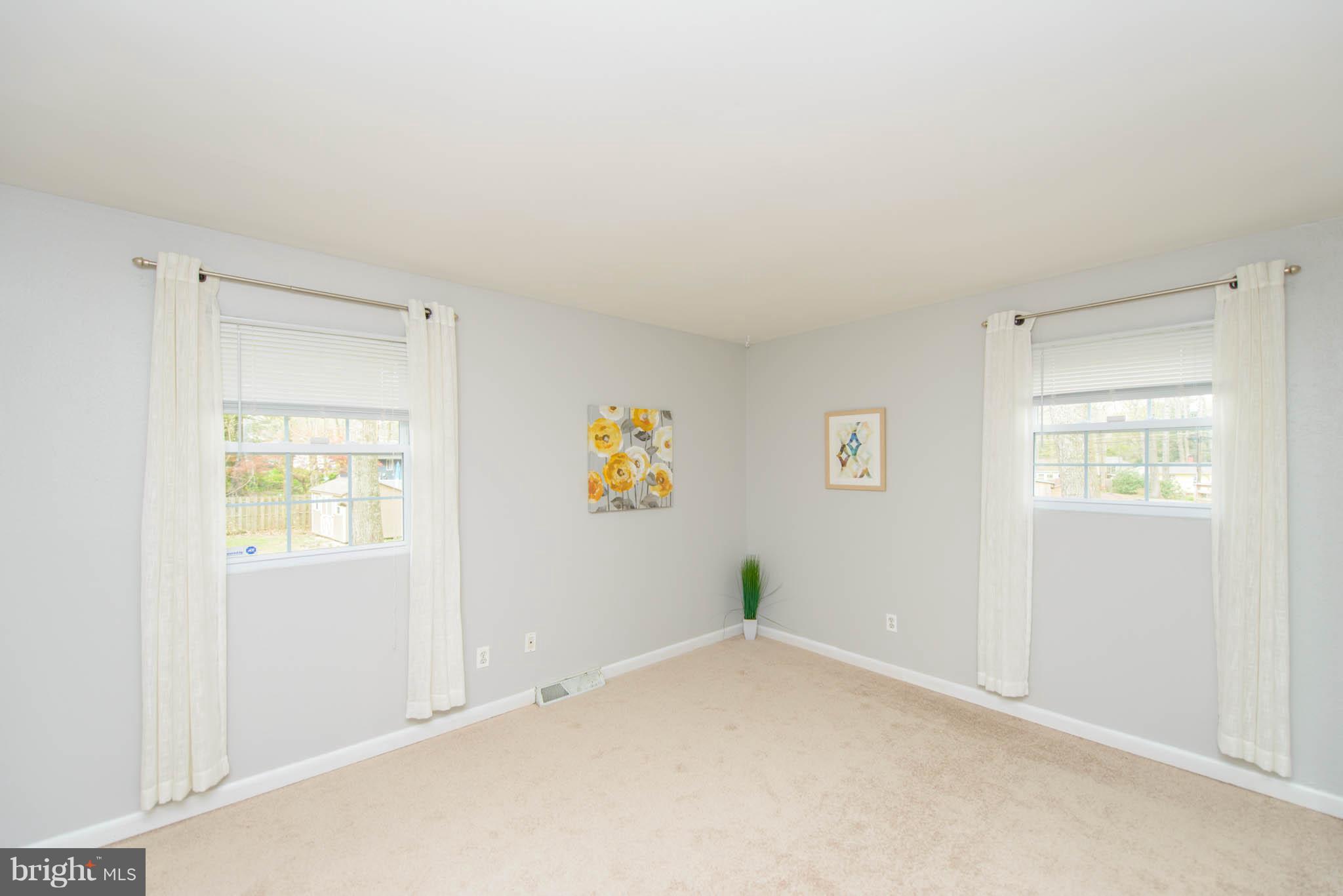 SUNRISE BEACH - Residential