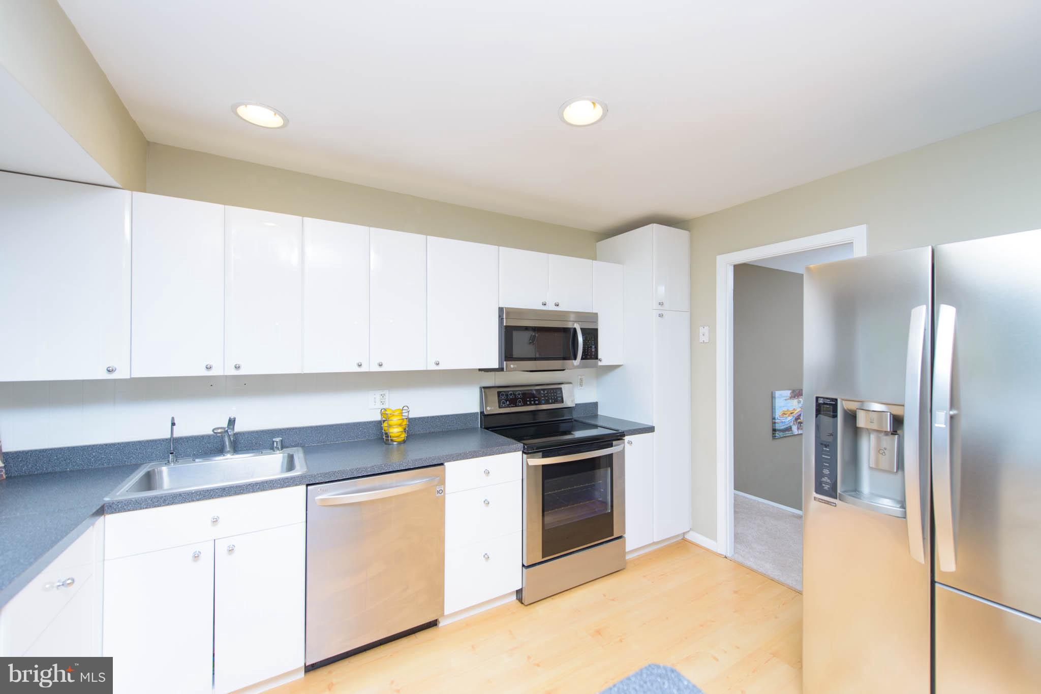 SUNRISE BEACH - Residential