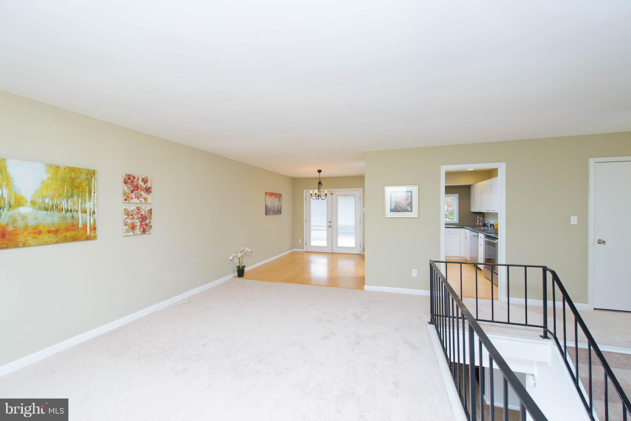 SUNRISE BEACH - Residential