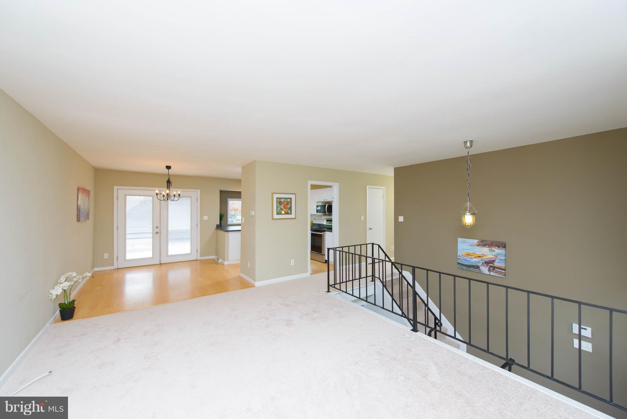 SUNRISE BEACH - Residential