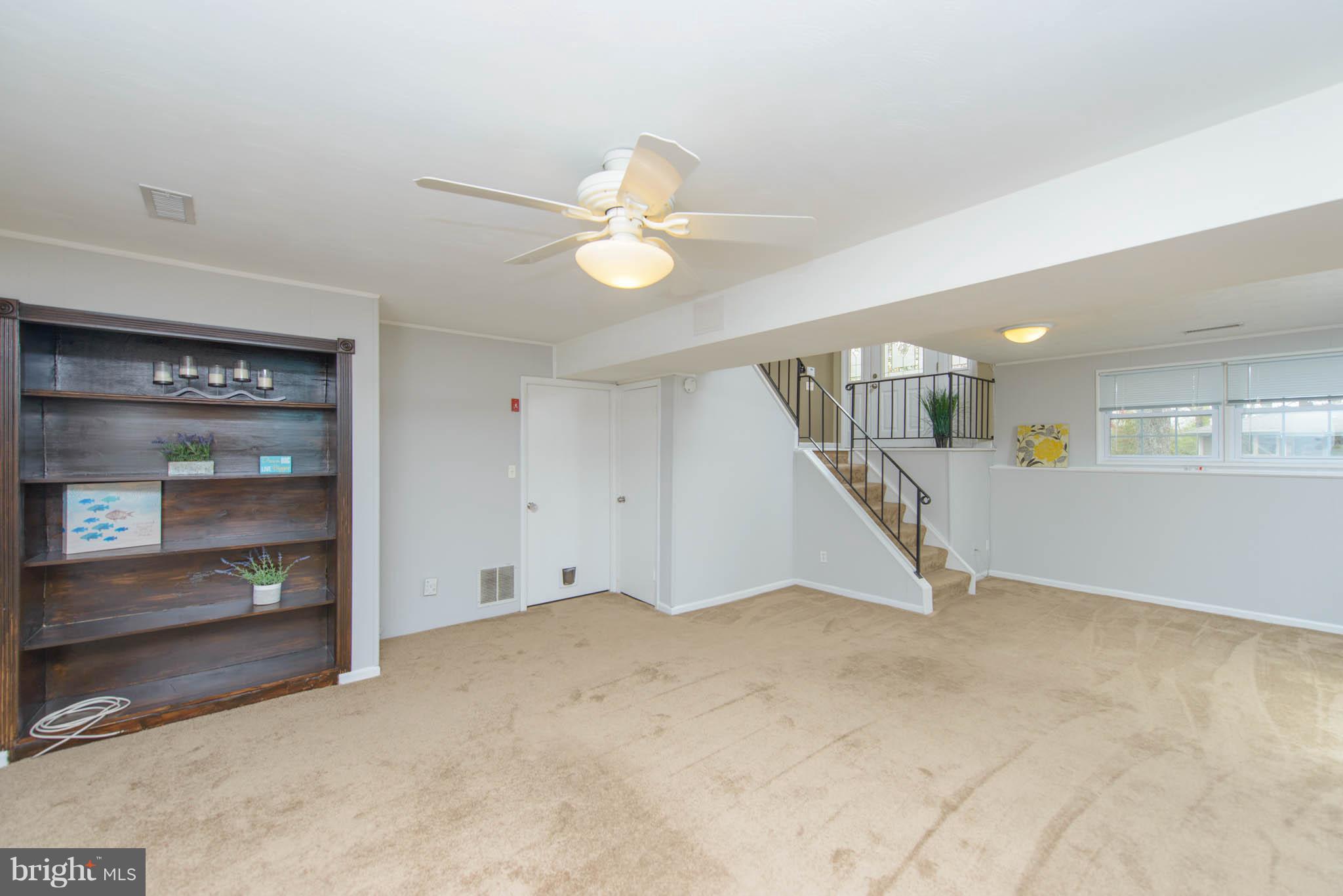 SUNRISE BEACH - Residential