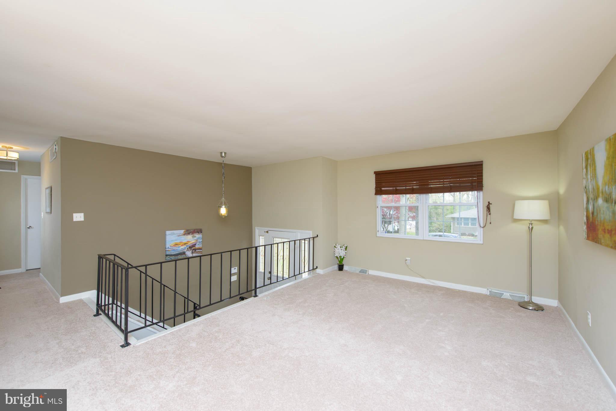 SUNRISE BEACH - Residential