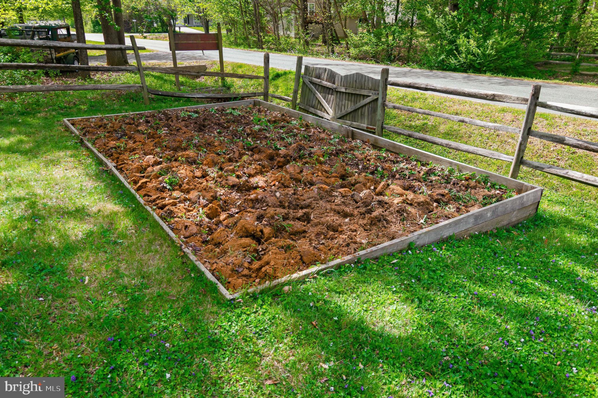 ARGYLE HILLS - Residential