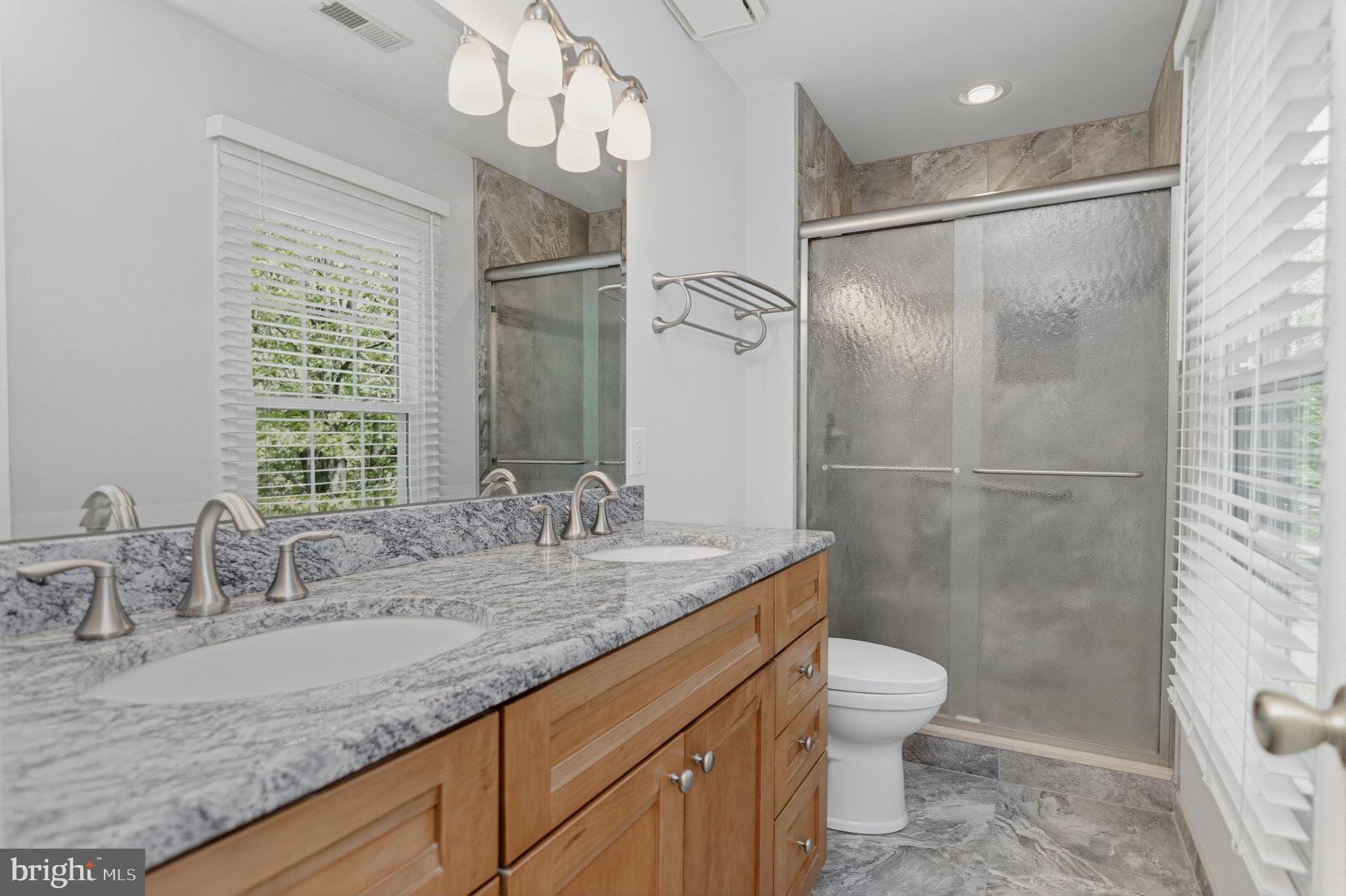 ARGYLE HILLS - Residential