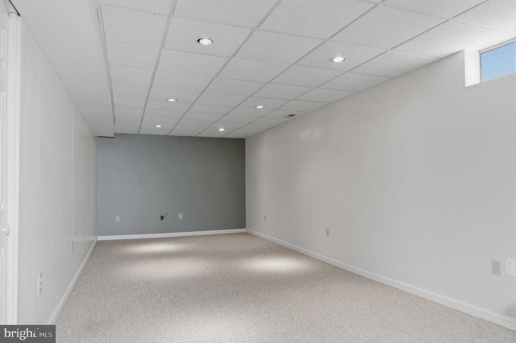 ARGYLE HILLS - Residential