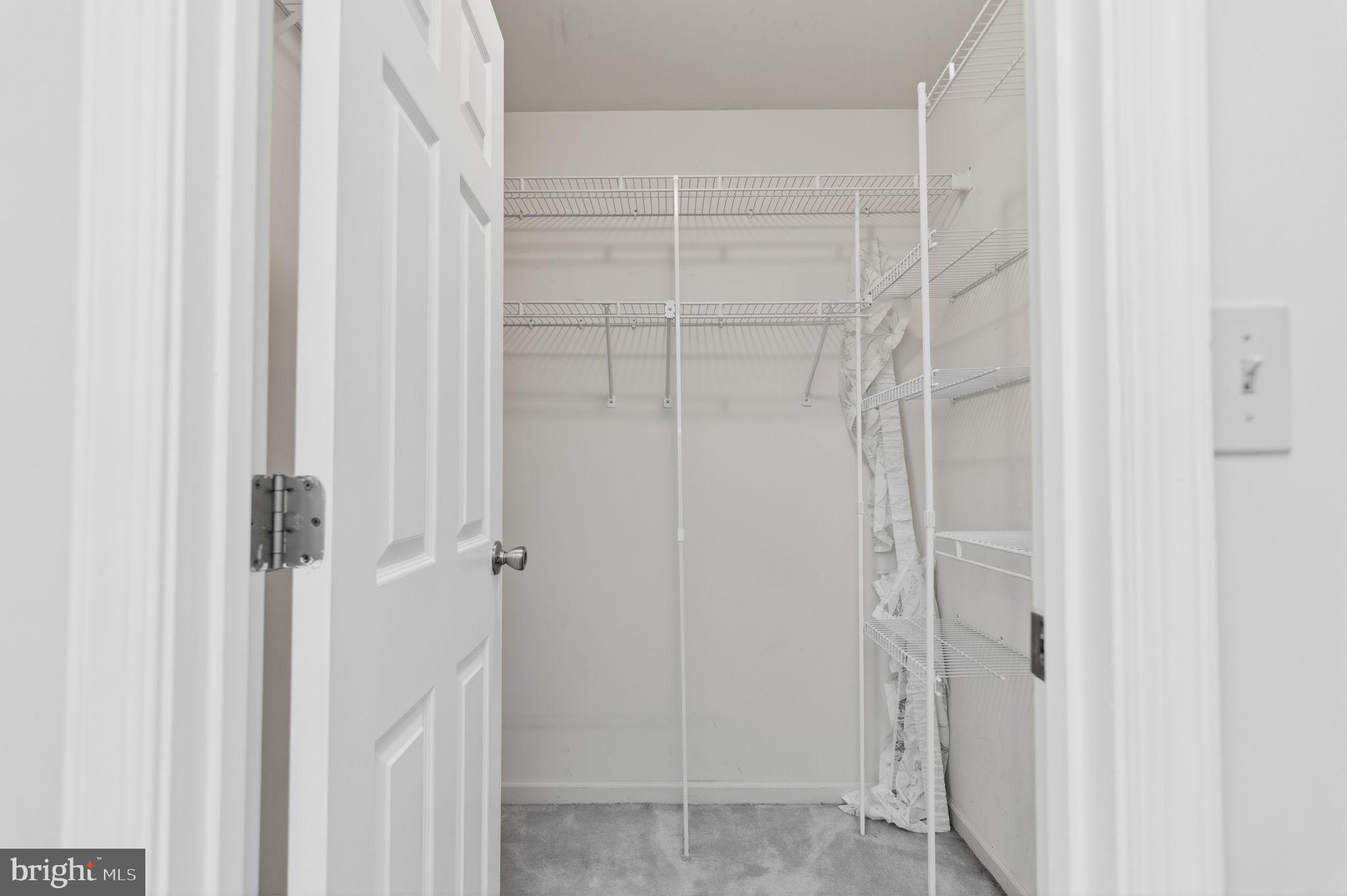 ARGYLE HILLS - Residential