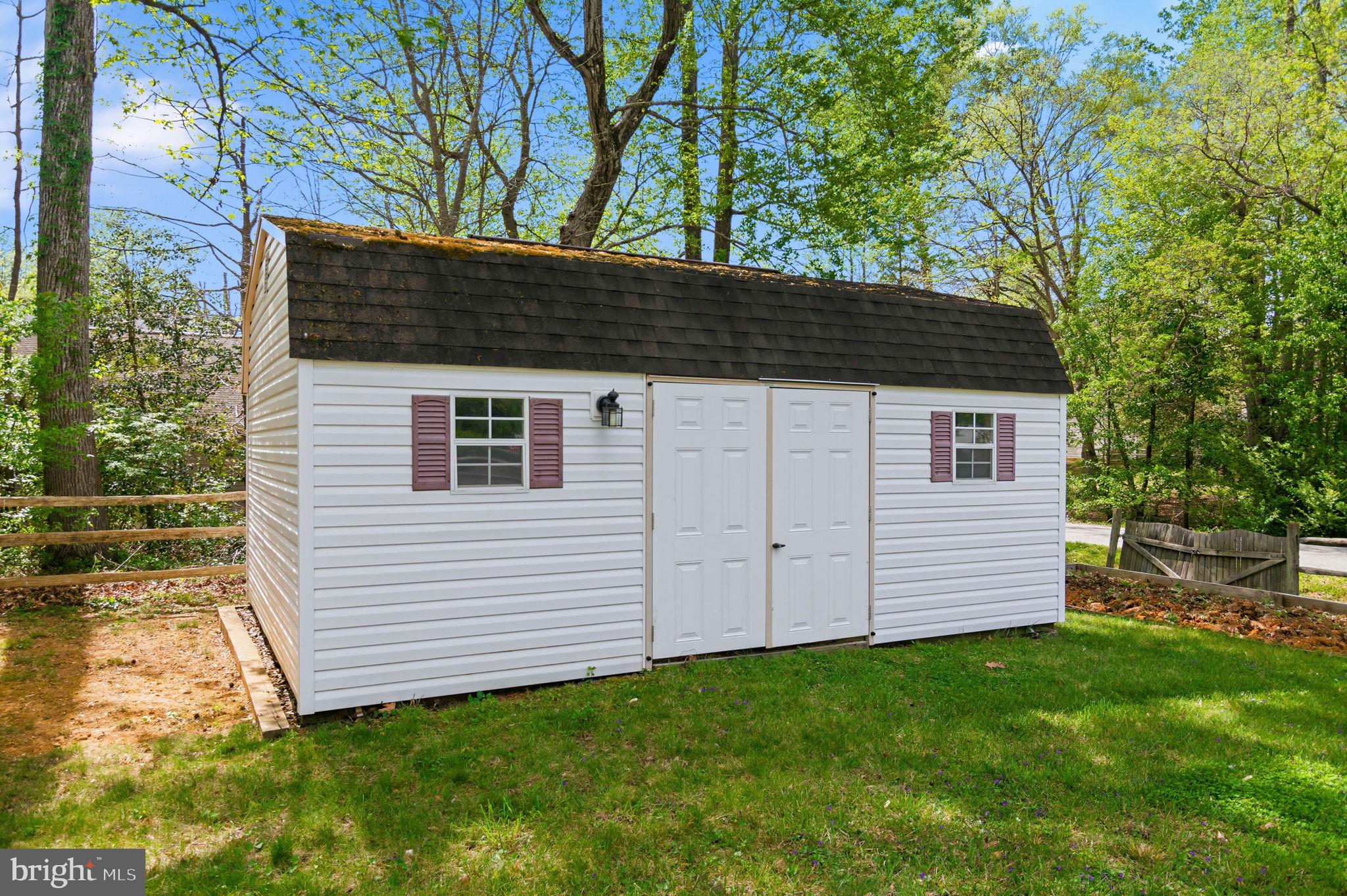 ARGYLE HILLS - Residential