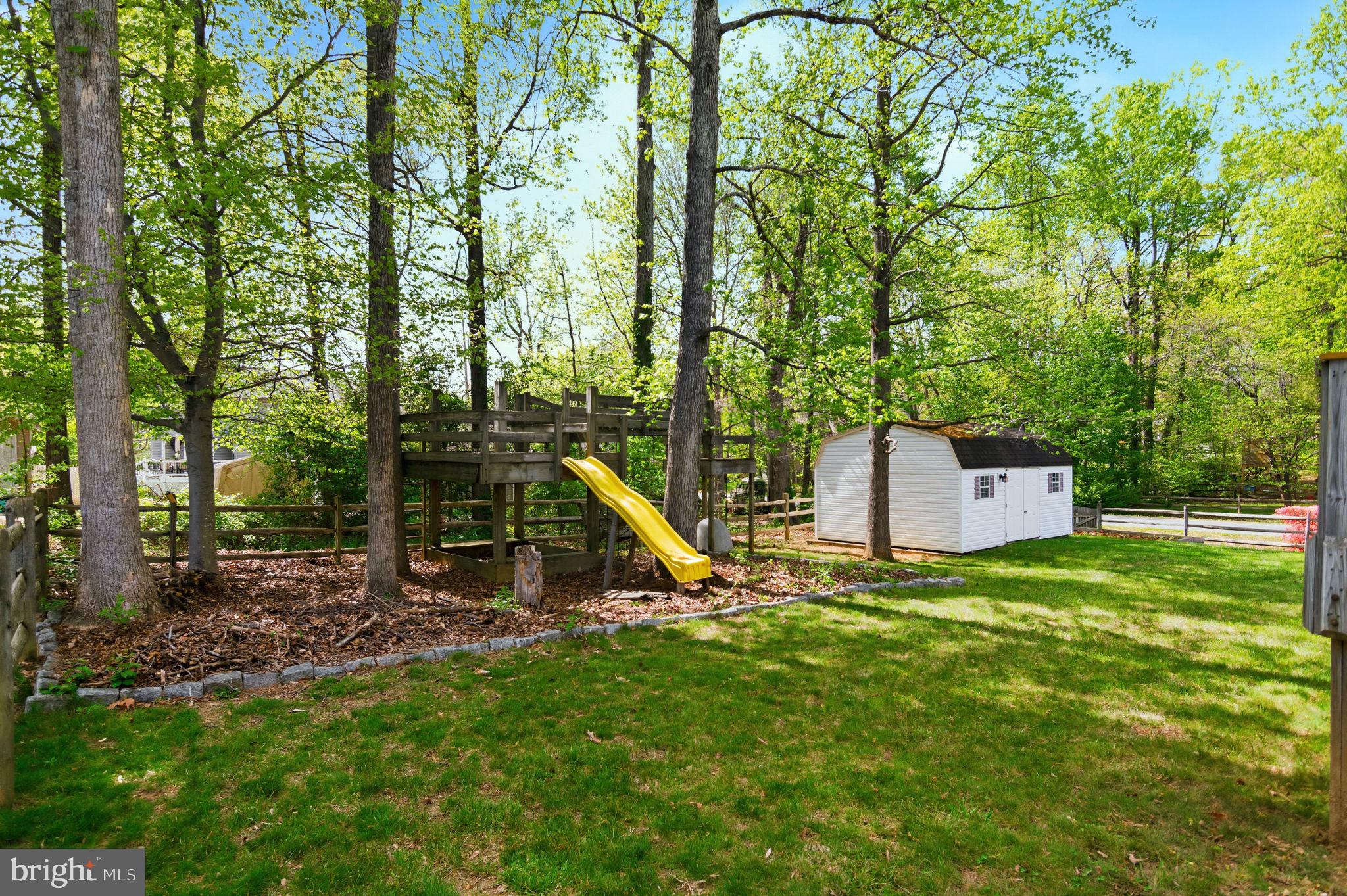 ARGYLE HILLS - Residential