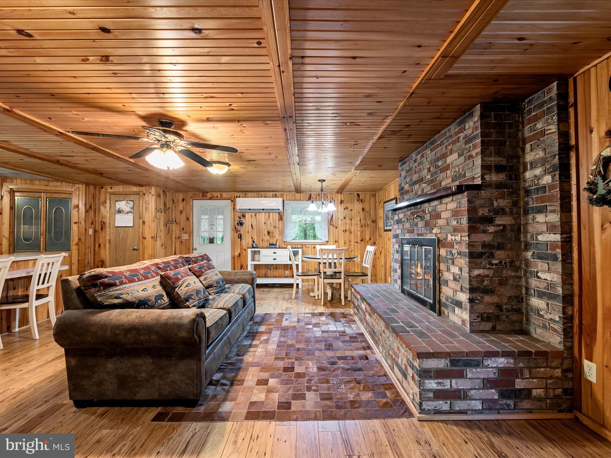 COVE MOUNTAIN ESTATES - Residential