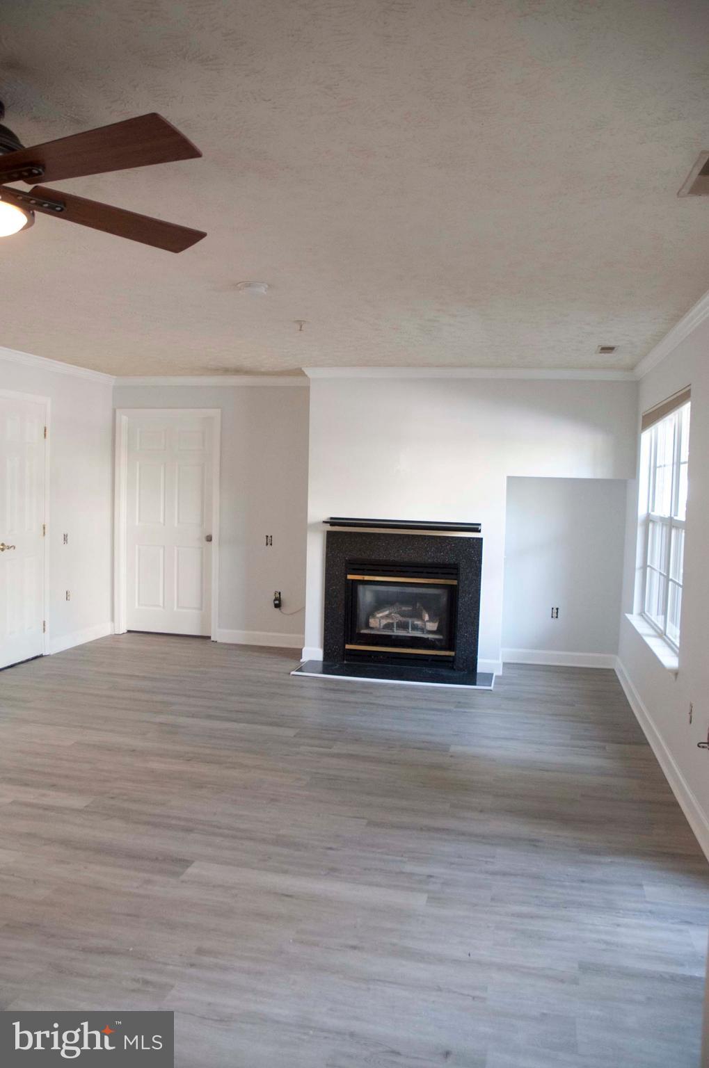 SPRING RIDGE - Residential