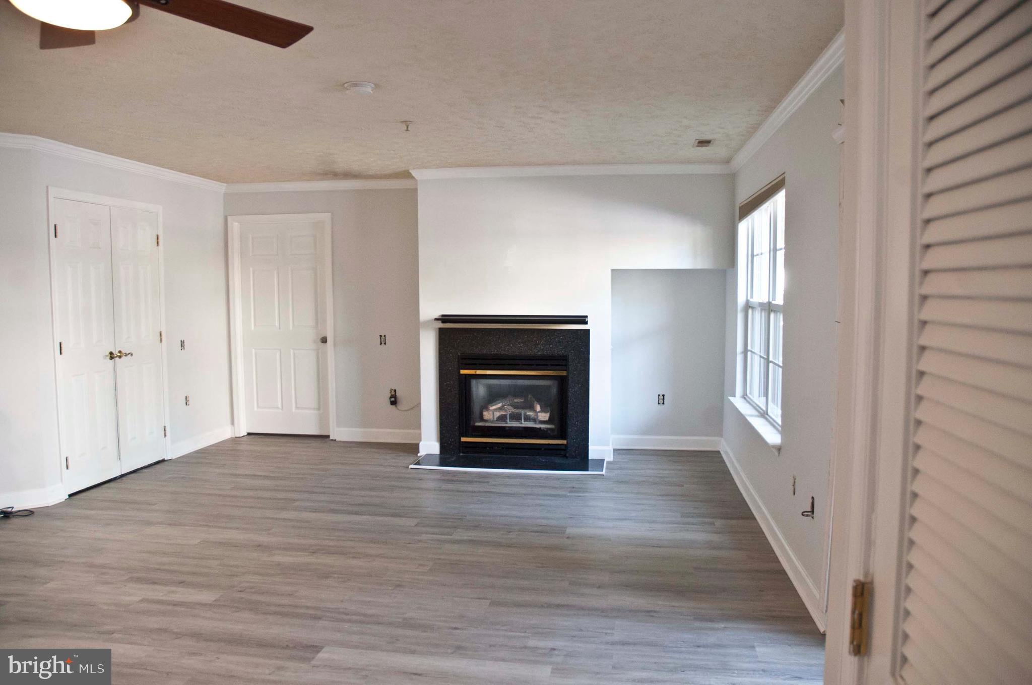 SPRING RIDGE - Residential