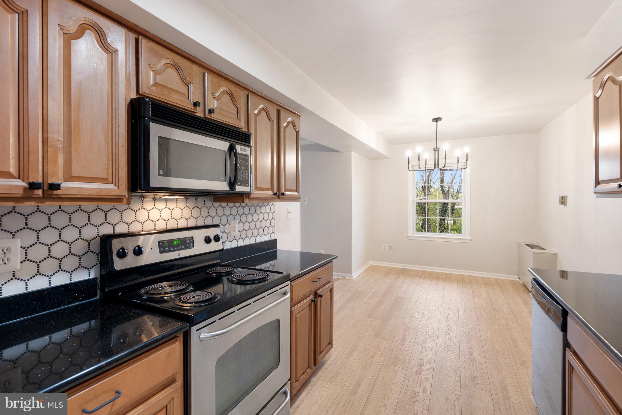 REGENCY AT BAILEYS - Residential