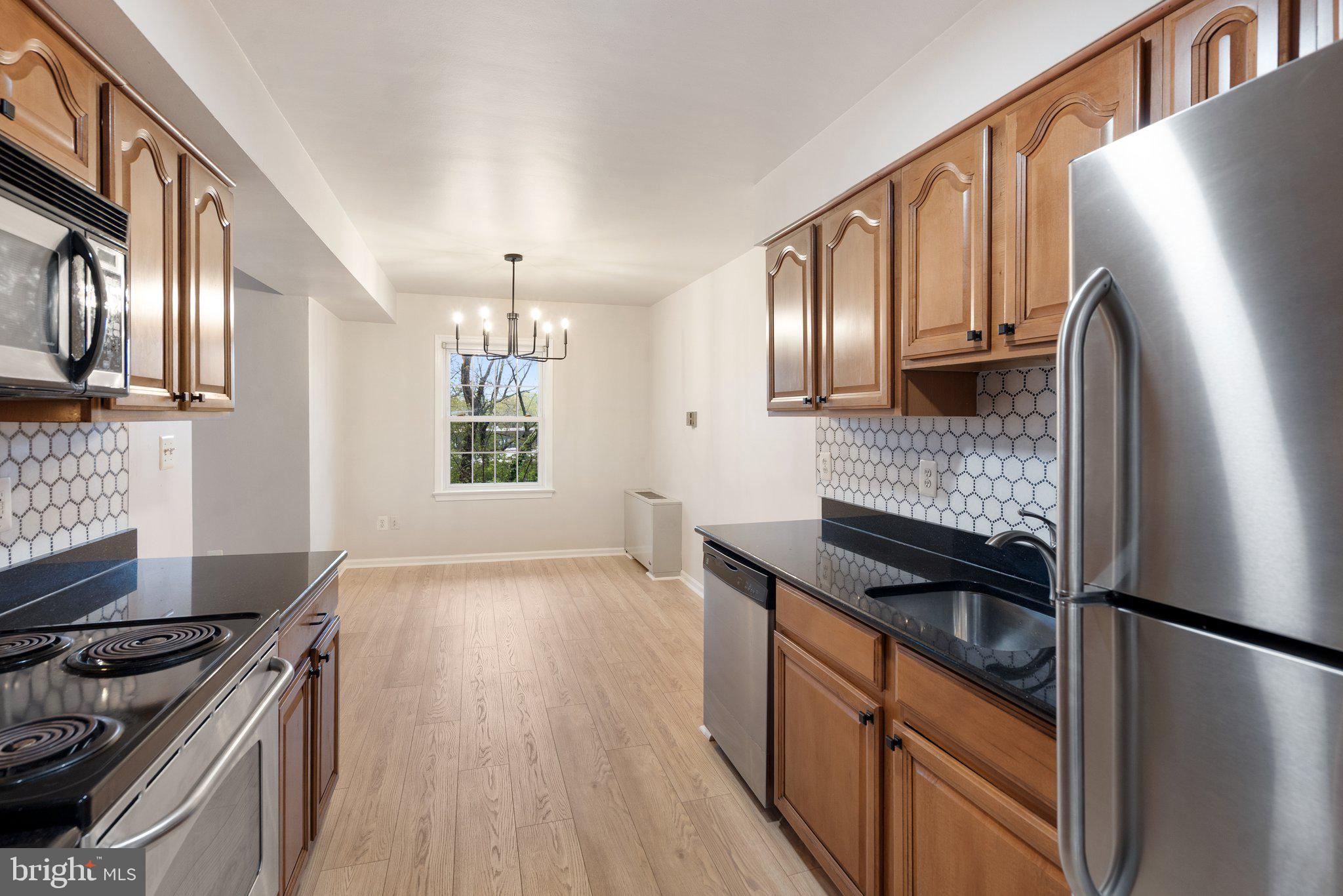 REGENCY AT BAILEYS - Residential