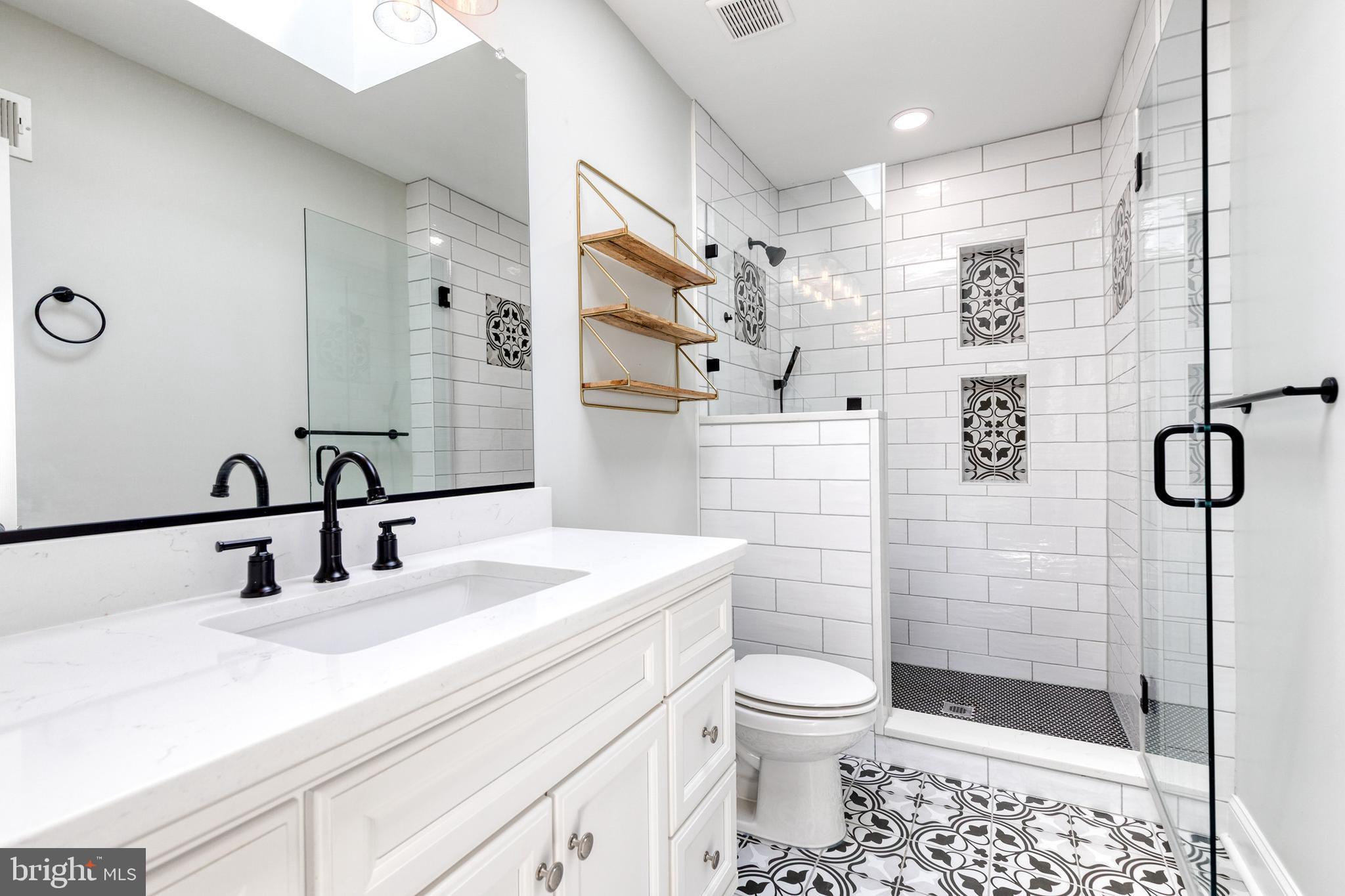 HAMPDEN HISTORIC DISTRICT - Residential Lease