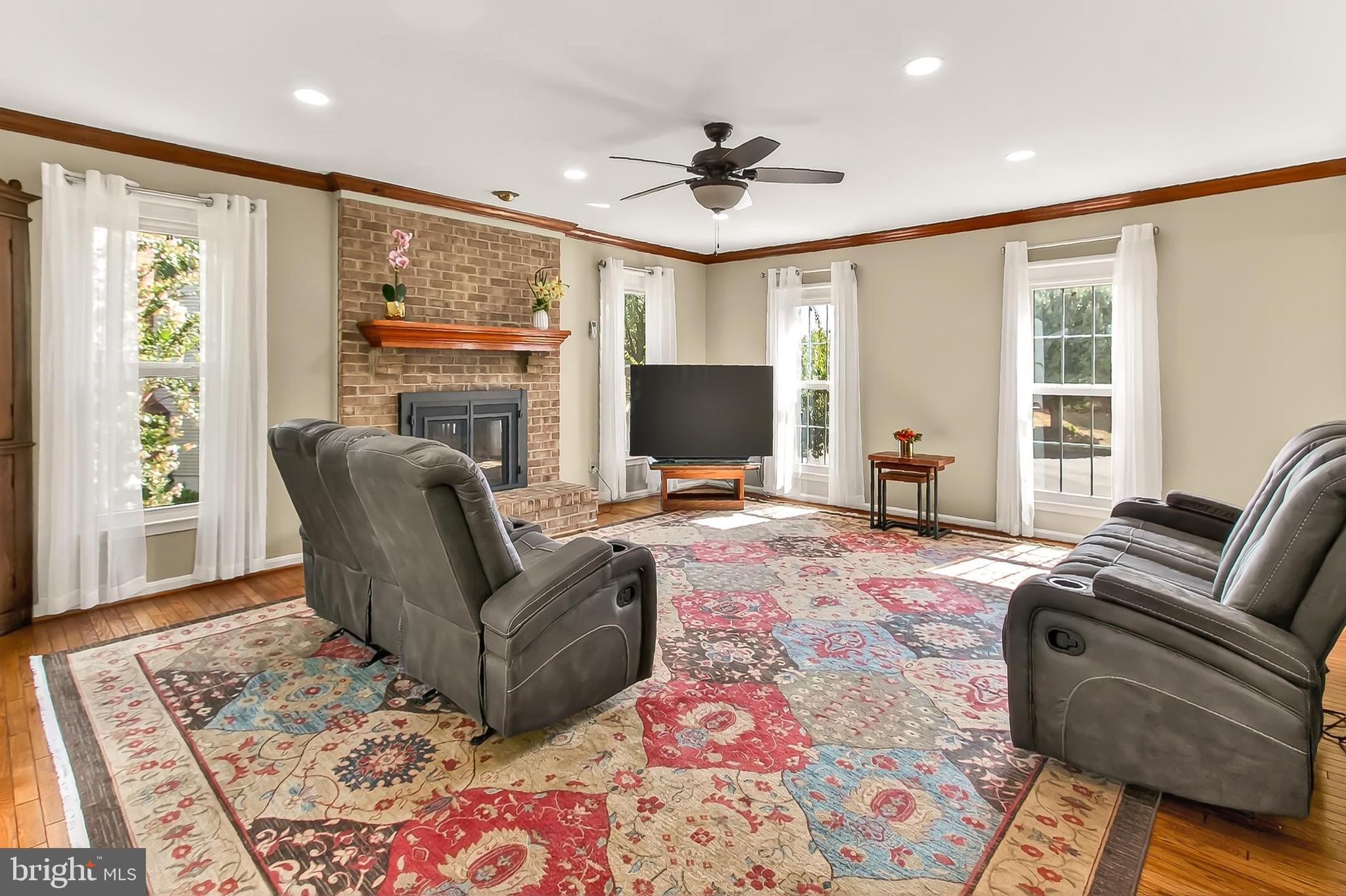 THE DOWNS - Residential