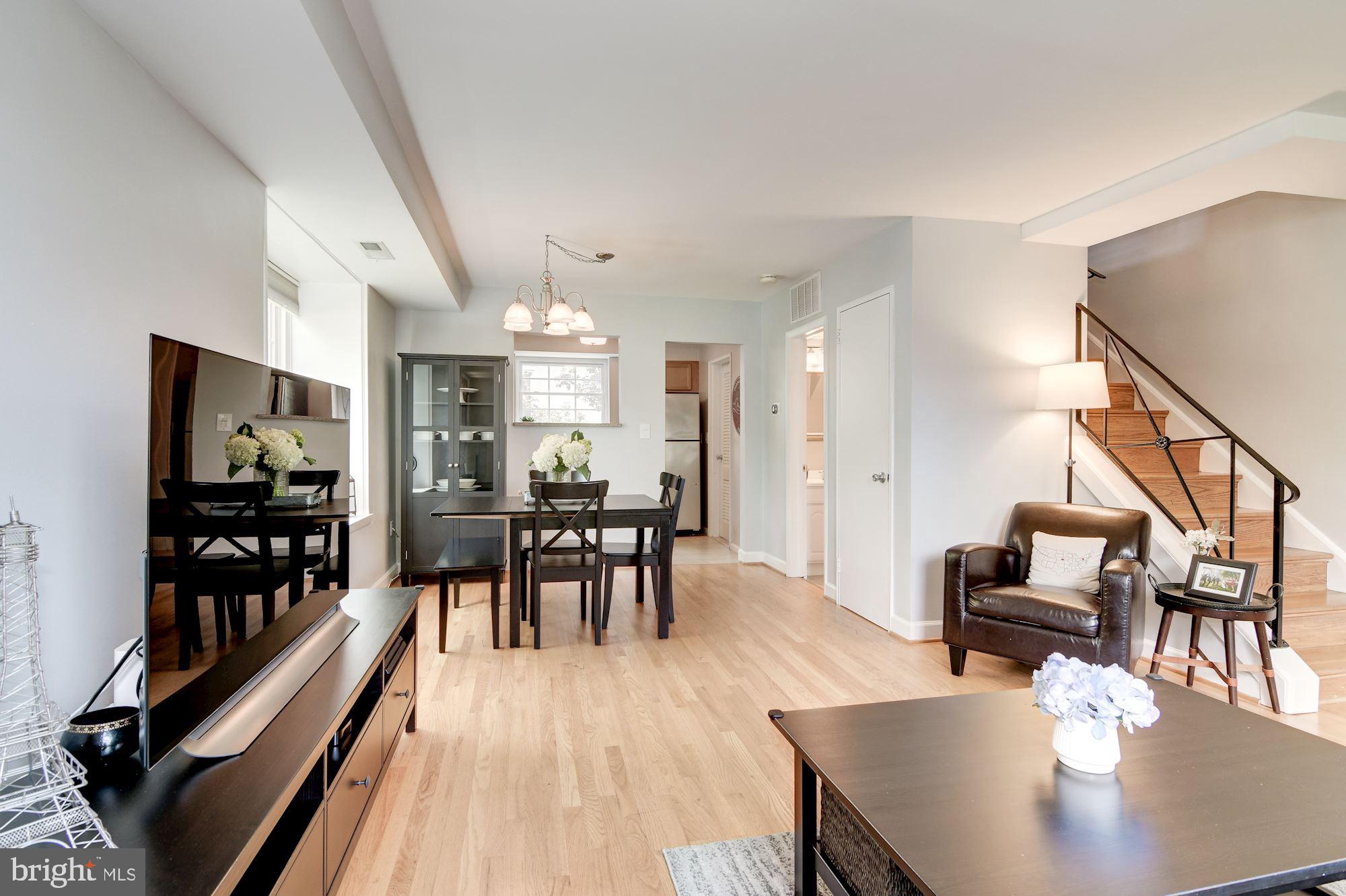 FAIRLINGTON TOWNE - Residential