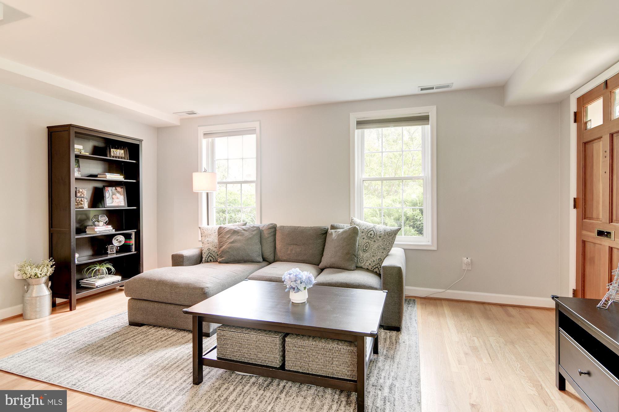 FAIRLINGTON TOWNE - Residential